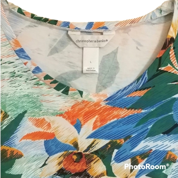 Hawaiian print v-neck tropical t-shirt top. Womens Sz. L 12/14 Cotton / Spandex - Picture 3 of 3